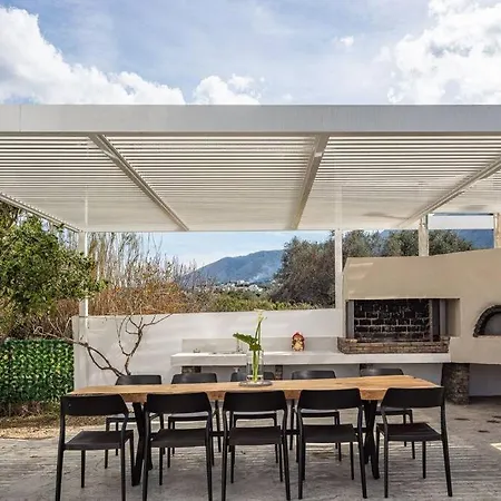 Cyan Viewpoint House Near Kourna Vakantiehuis