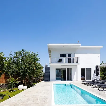 Cyan Viewpoint House Near Kourna Vakantiehuis Dhimitroulianá