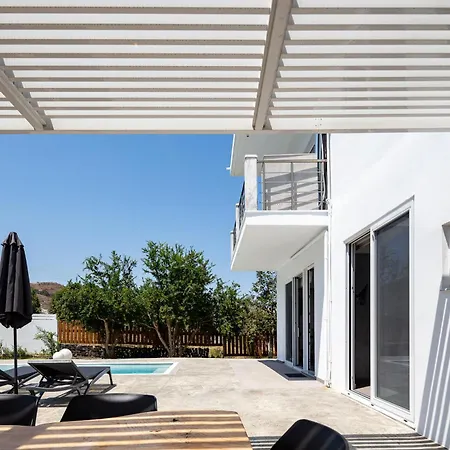 Cyan Viewpoint House Near Kourna *